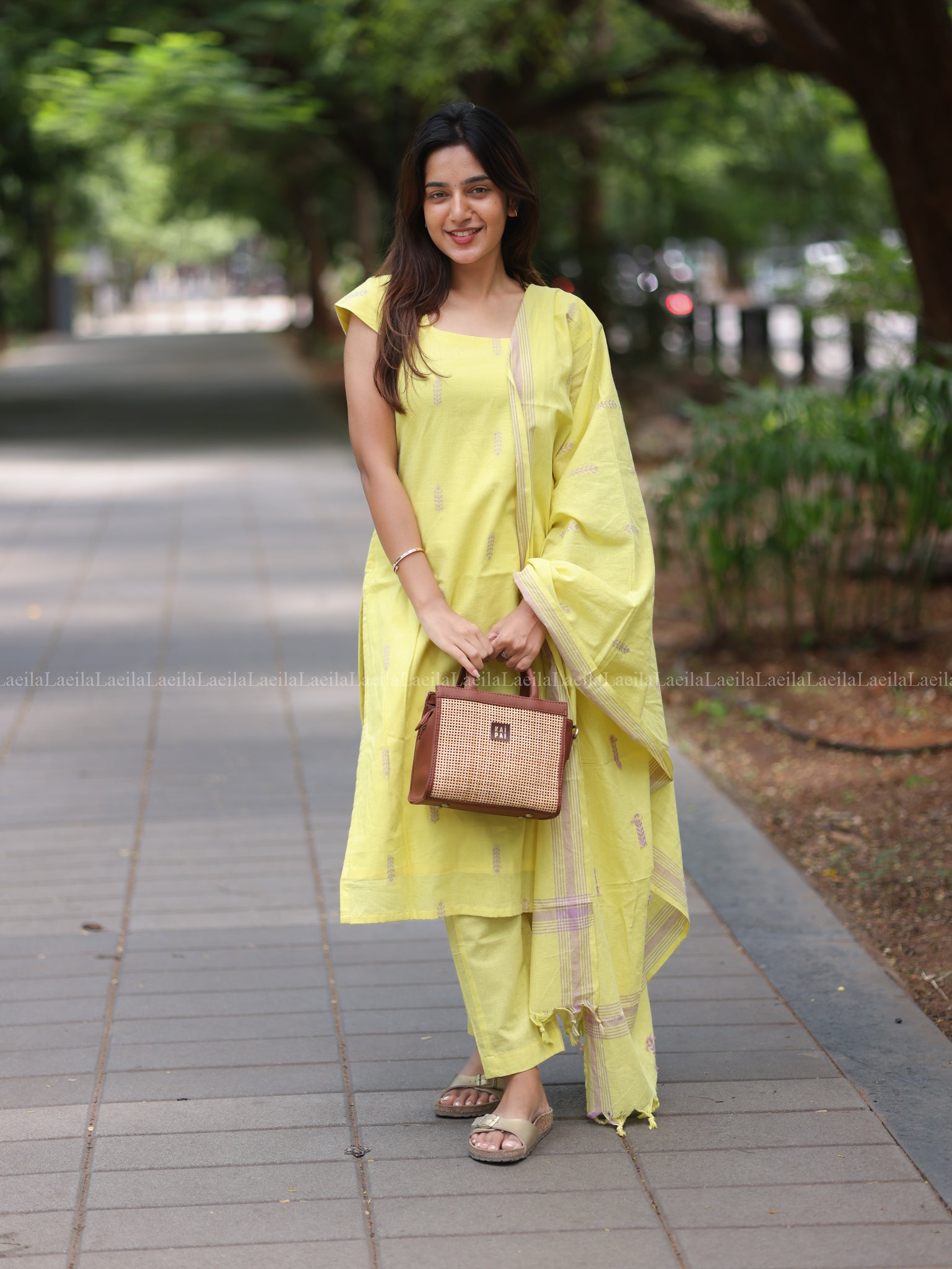 Yellow cotton Kadhambari set